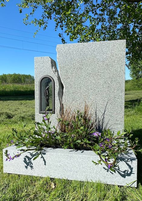 hautakivi sola harmaa